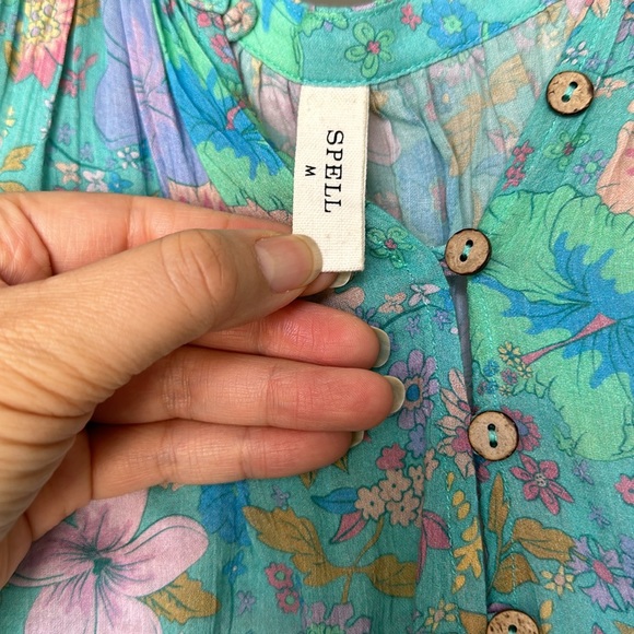 Spell hibiscus blouse - Picture 4 of 7